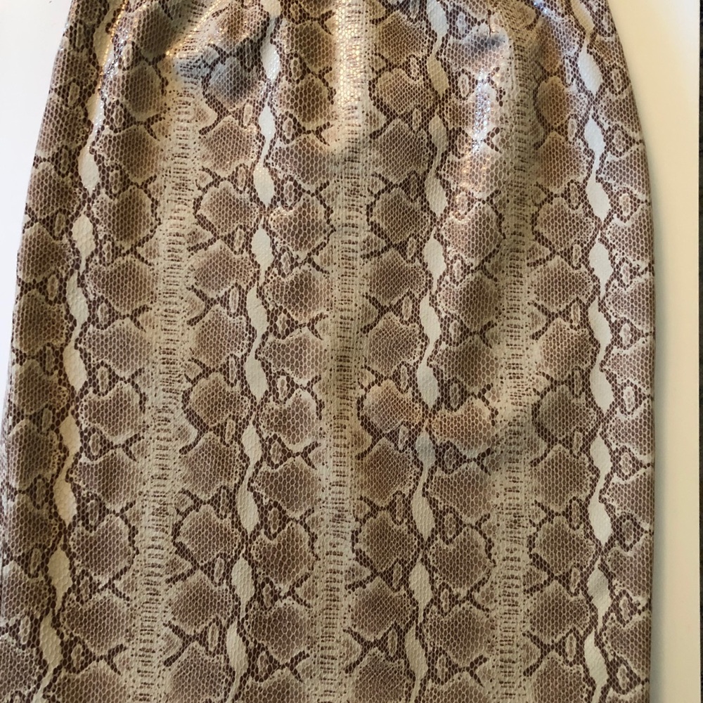 Python skirt size 10 - Picture 2 of 5